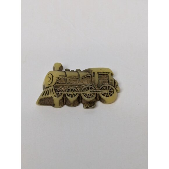 Vintage Buttons Celluloid Yellow Set 5 Transportation Bike Train Wagon Car Plane - Picture 4 of 7